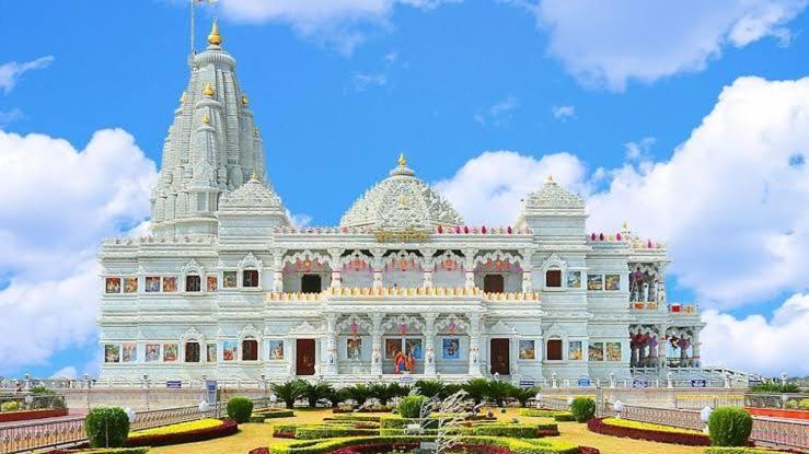 Maa Gayatri Dham Hotel Vrindavan Bagian luar foto
